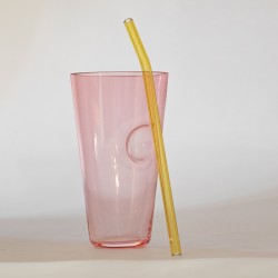 Sklenička není součástí balení, je třeba zakoupit zvlášť.