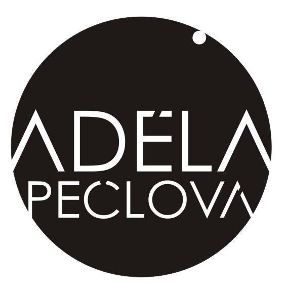 Adéla Pečlová